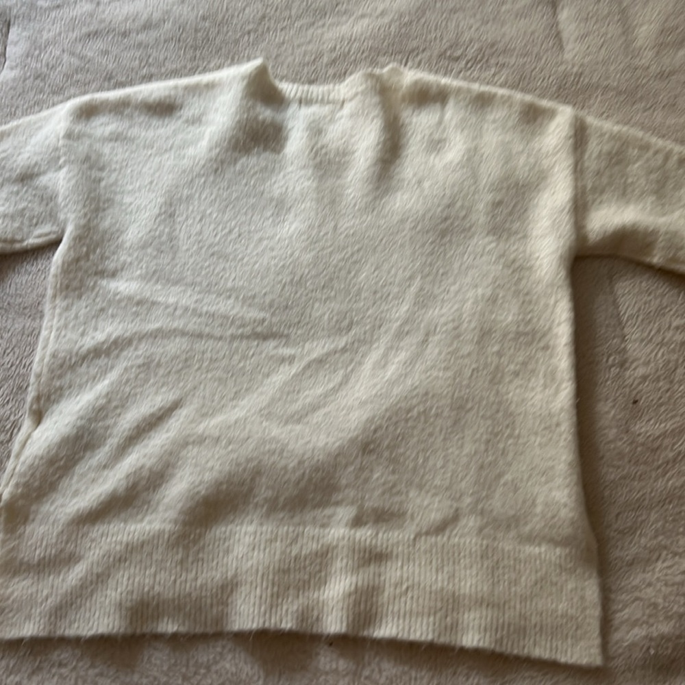 Girls Sweater - Picture 2 of 3